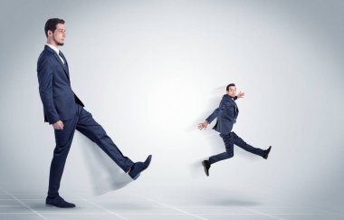 Genç işadamı patron tarafından ateş