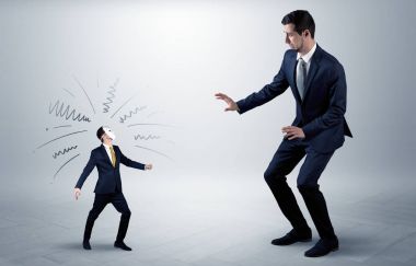 Küçük ve büyük işadamı arasında çatışma