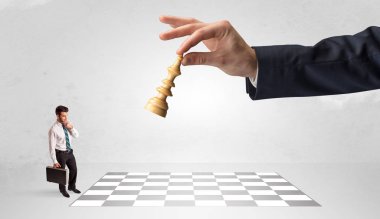Büyük el kavramı ile satranç oynarken küçük iş adamı