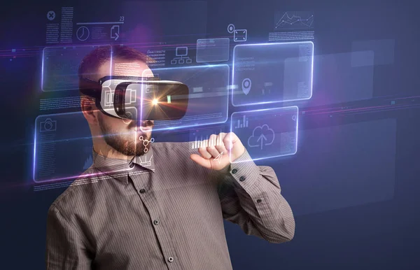 Businessman with virtual reality goggles — Stock Photo, Image