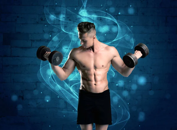 Atractivo fuerte fitness chico levantamiento de peso —  Fotos de Stock