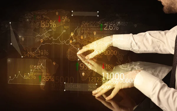 Händerna navigera på högteknologiska smarta bord med business ikoner — Stockfoto