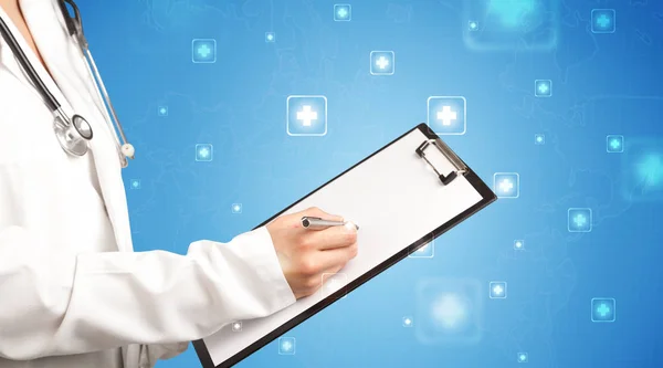 Female doctor with notepad — Stock Photo, Image