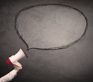 Konuşma balonu ile megafon