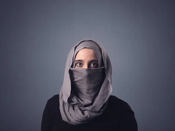 Muslimische Frau trägt Niqab — Stockfoto