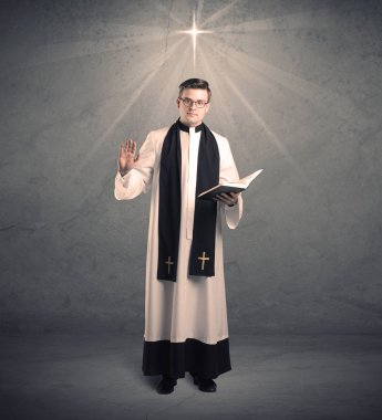 onun nimet veren genç rahip