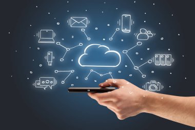 El telefon bulut teknoloji sistem konsepti ile çalışma