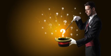 Sihirbaz hokkabaz bir silindir soru işaretleri