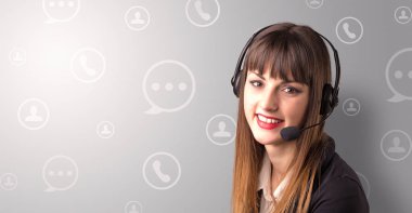Kadın telemarketer kavramı