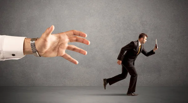 Empresario corriendo de la mano — Foto de Stock