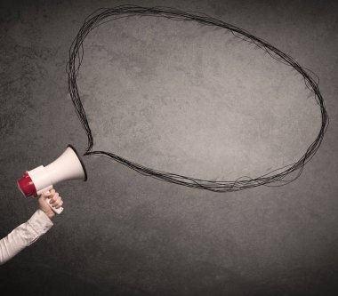 Konuşma balonu ile megafon