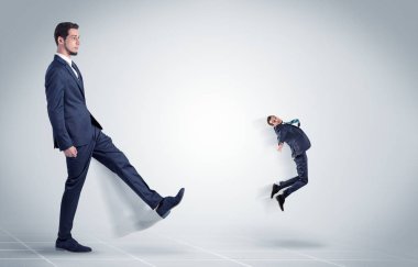 Genç işadamı patron tarafından ateş