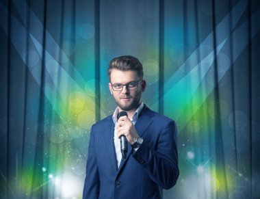 İşadamı holding mikrofon