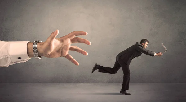 Empresario corriendo de la mano — Foto de Stock