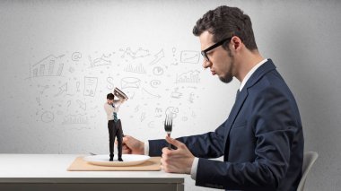 Büyük işadamı doodled grafikler konsepti ile bir yemek küçük yaş