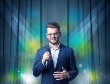 İşadamı holding mikrofon