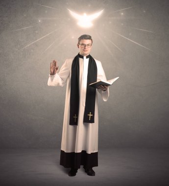 onun nimet veren genç rahip