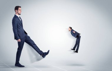 Genç işadamı patron tarafından ateş