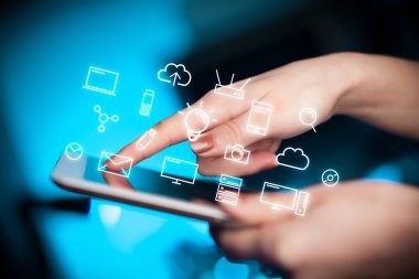 Tablet simgelerle dokunmadan parmak