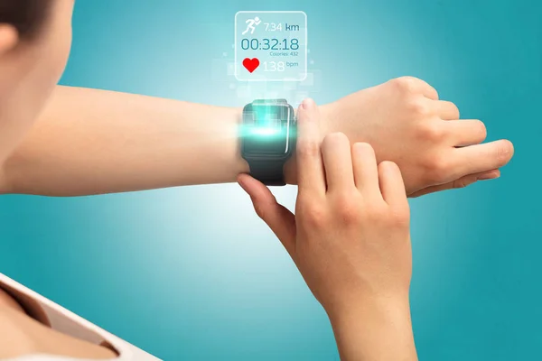 Concetto di smartwatch mano — Foto Stock