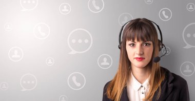 Kadın telemarketer kavramı