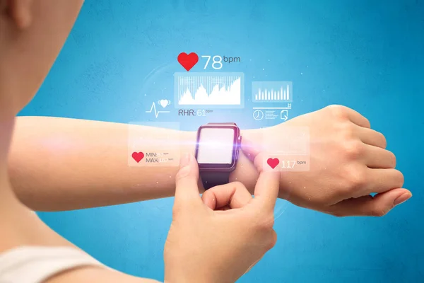 Cardio y smartwatch . — Foto de Stock