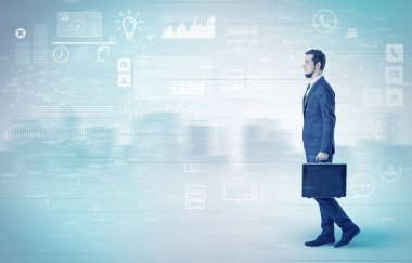 İşadamı ile veritabanı kavramı yürüyüş