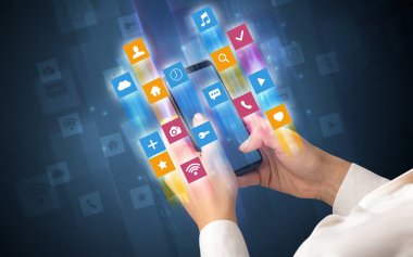 Smartphone ile açısal app simgeleri kullanarak ele