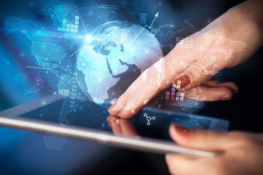 Tablet küresel emlak raporu kavramı ile dokunmadan el