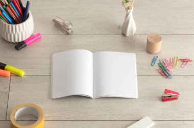 Defter ile office araçları katta