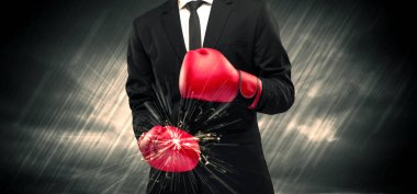 Boks eldivenleri çatışmıştı