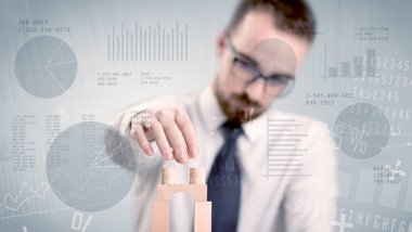 Bir kule inşa işadamı