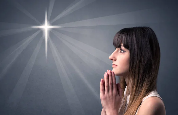Praying young girl — Stock Photo, Image