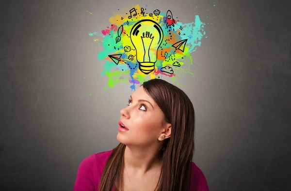 Ragazza con concetto di design thinking — Foto Stock