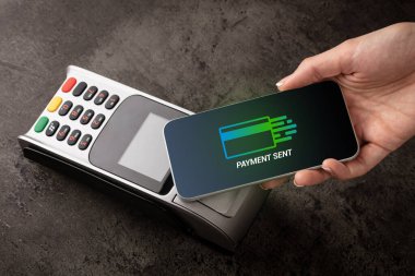 Hareket eden telefon ile kabul edilen ödeme