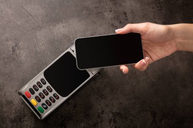 El cep telefonu ile öder