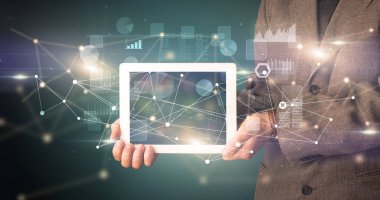 El tutma tablet sanal veritabanı kavramı ile