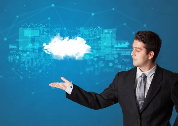 Person presenterar cloud teknik konceptet — Stockfoto