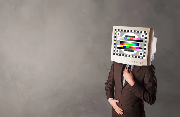 Joven con monitor en la cabeza — Foto de Stock