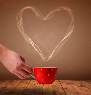 Sıcak sıcak bir içecek.