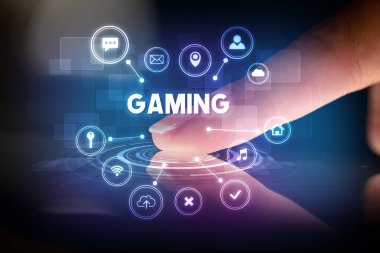 Web teknolojisi simgeleriyle tablete dokunmak