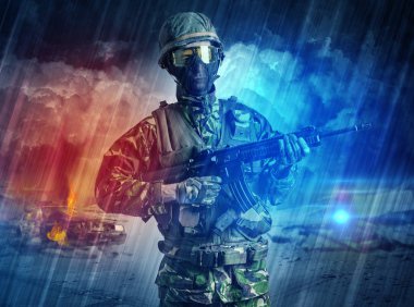 Silahlı asker toz fırtınanın ortasında duran