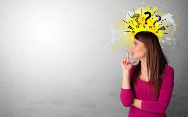 Soru işaretleri olan iş adamı