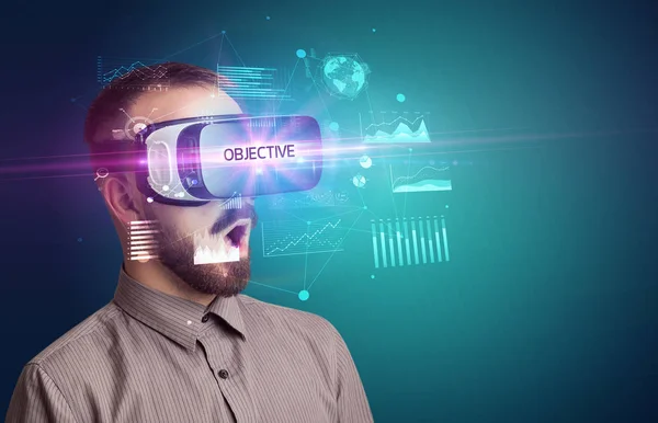 Biznesmen patrzący przez okulary Virtual Reality — Zdjęcie stockowe