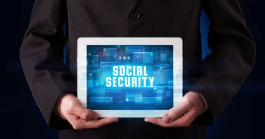 Tablet tutan kişi, güvenlik kavramı