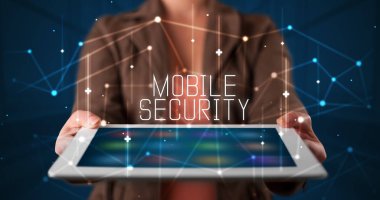 Tablet tutan kişi, güvenlik kavramı