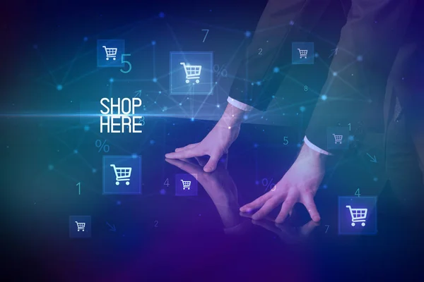 쇼핑 카트 아이콘 이 있는 온라인 쇼핑 컨셉 — 스톡 사진