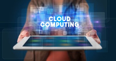 Tablet tutan kişi, teknoloji konsepti