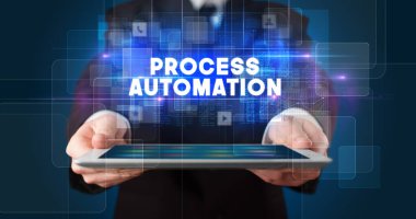 Tablet tutan kişi, teknoloji konsepti