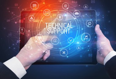 Yazılı bir tabletin yakın plan görüntüsü